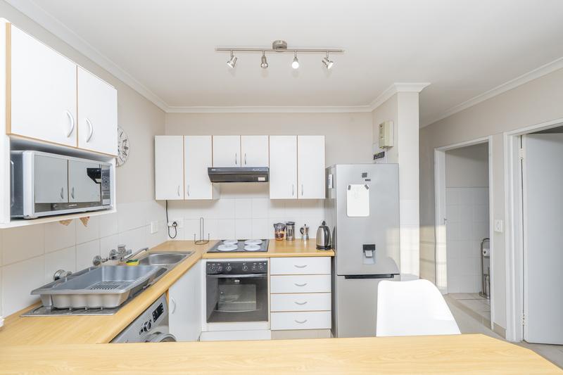 To Let 2 Bedroom Property for Rent in Protea Heights Western Cape